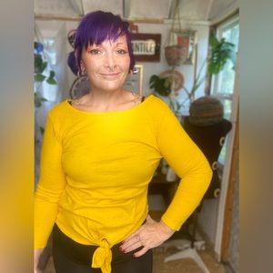 Old Navy Mustard Yellow Tie Front Long Sleeve Top Size XSmall